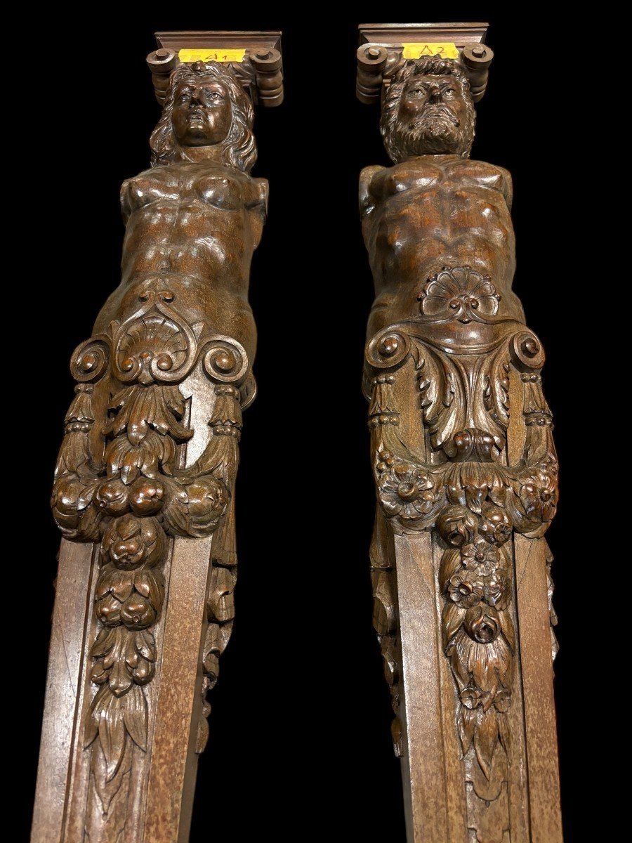 Paire De Grandes Caryatides En Noyer De La Fin Du 19e Siècle. ( 140 Cm )-photo-2