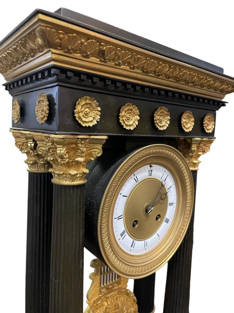 Large Portico Clock In Gilded And Patinated Bronze, 19th Century.-photo-3