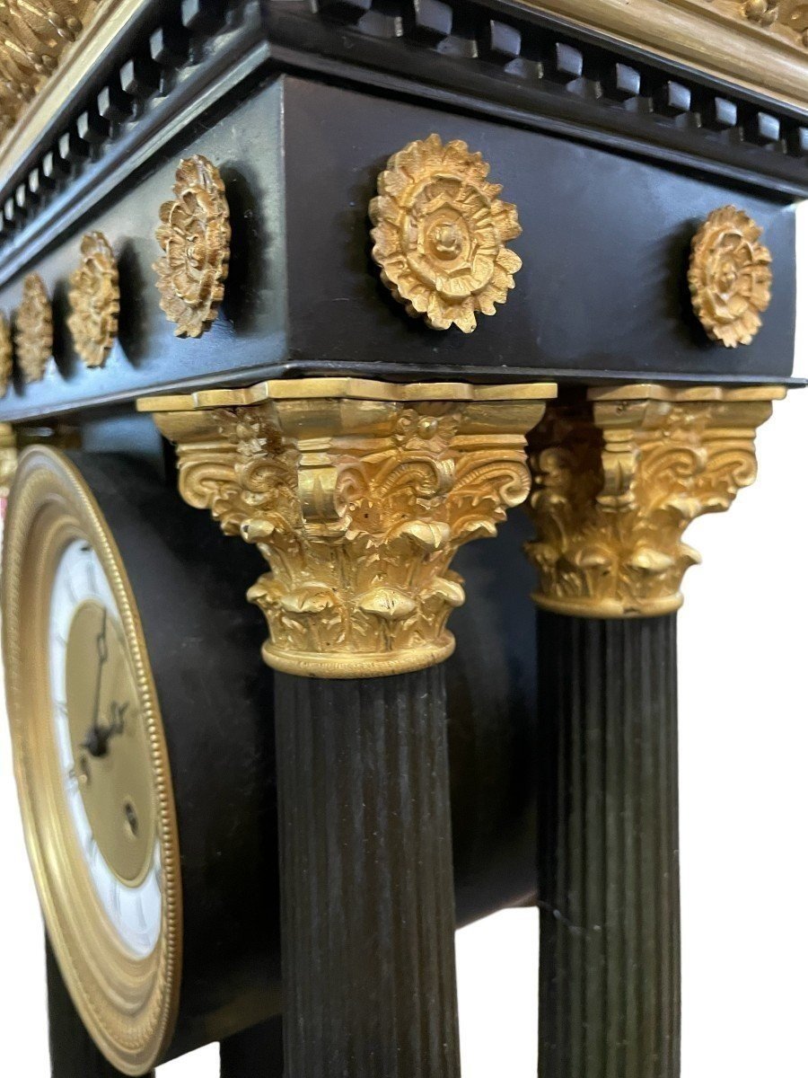 Large Portico Clock In Gilded And Patinated Bronze, 19th Century.-photo-3