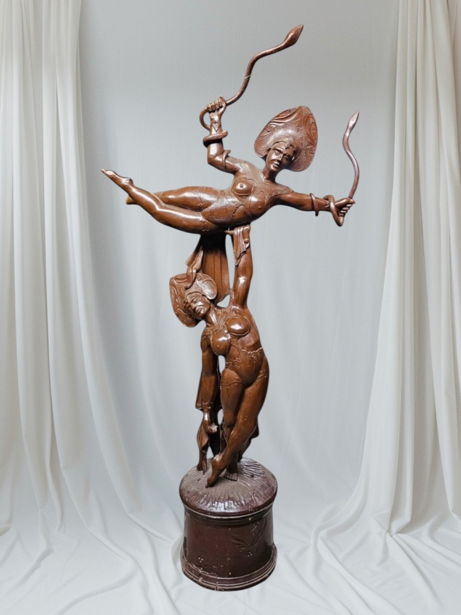 Large Decorative Sculpture “pair Of Dancers” In Wood, Early 20th Century. (255 Cm)