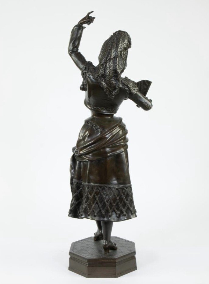 Grande Sculpture élégante « Carmen » En Bronze Du 19ème siècle ( 83 Cm )-photo-3