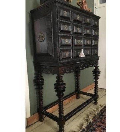 18th Century Portuguese Cabinet.-photo-3