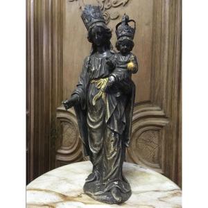 Sculpture Of Virgin Mary With Child 18th Century.