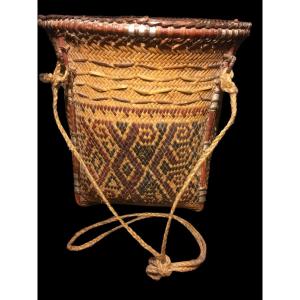 Dayak , Panier Pour La Collection D’herbes Médicinales 