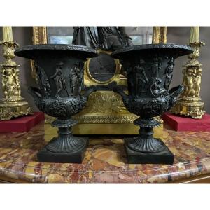 Pair Of "medici" Bronze Vases, 20th Century.