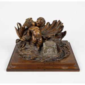 Beautiful Inkwell "2 Putti With Fish" In Walnut 19thc.