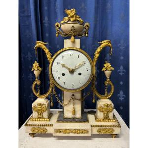 Elegant 18th Century Louis XVI Style Clock