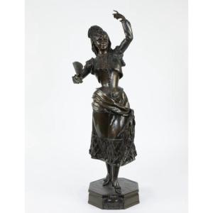 Large Elegant Sculpture "carmen" In Bronze From The 19th Century. (83 Cm)