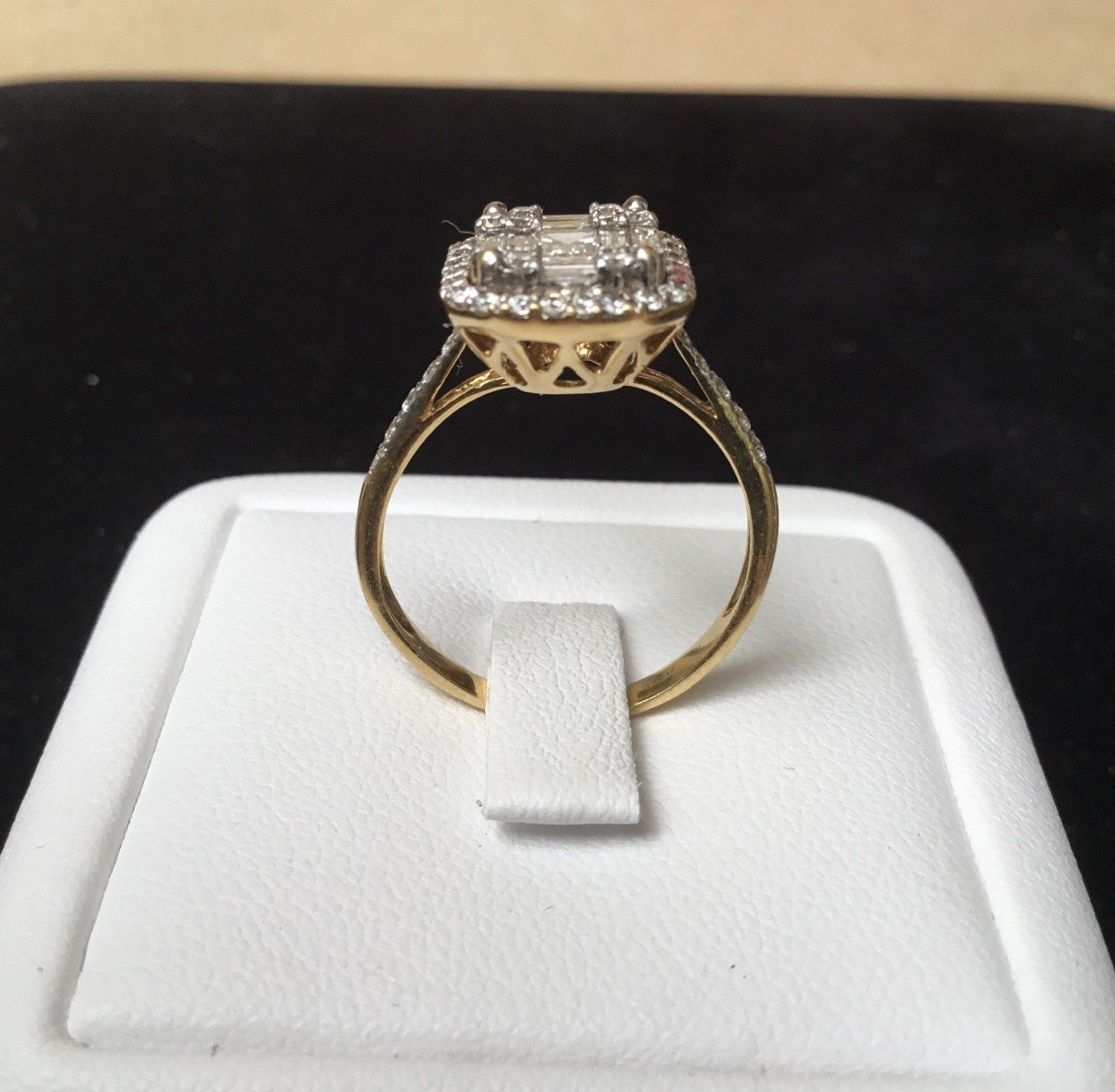 Gold Ring, Diamonds And Baguette Diamonds-photo-2