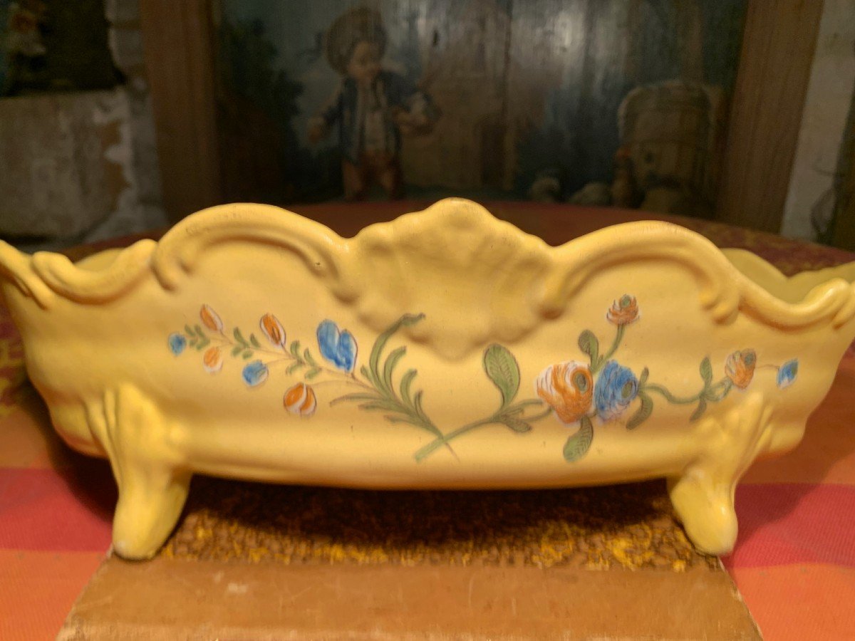 Varages 18th Century - Basin On 4 Feet With Yellow Bottom-photo-3