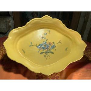 Varages 18th Century - Basin On 4 Feet With Yellow Bottom