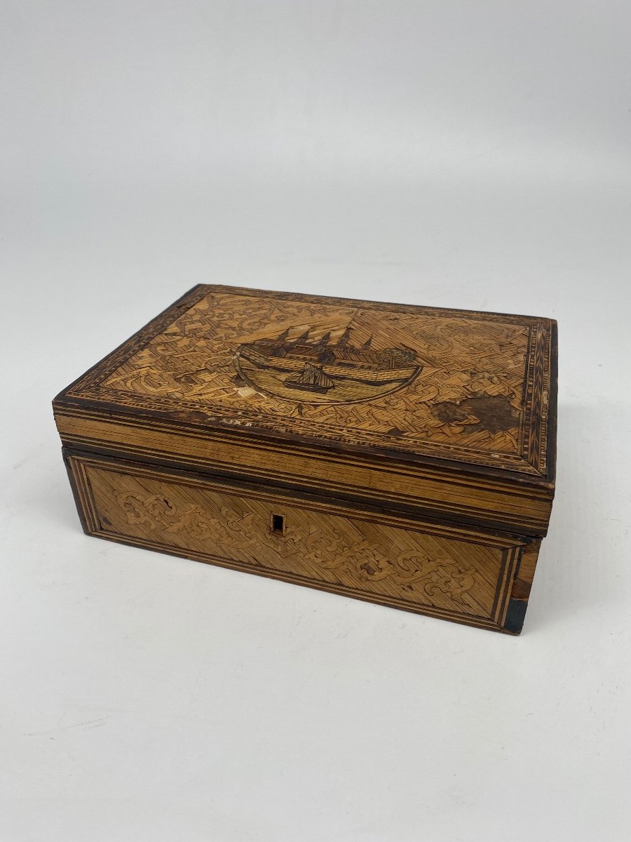 Straw Marquetry Box With Decor-photo-6