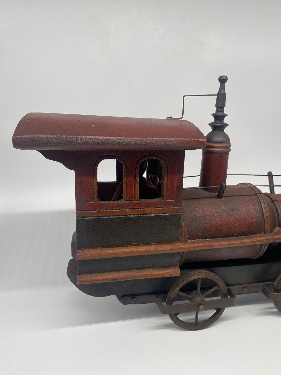 Maquette De Locomotive En Bois-photo-1