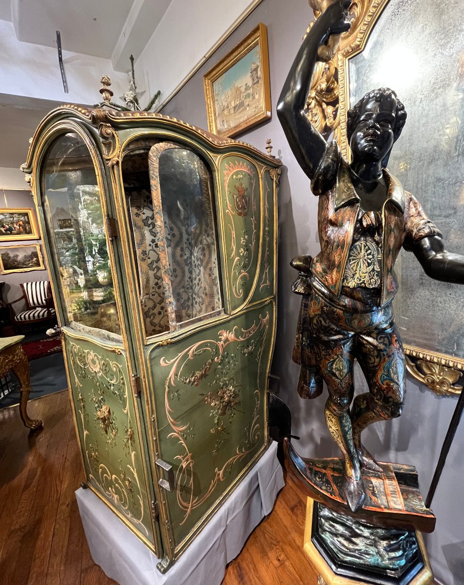 Louis XV Period Sedan Chair-photo-2