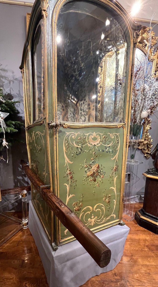 Louis XV Period Sedan Chair-photo-3