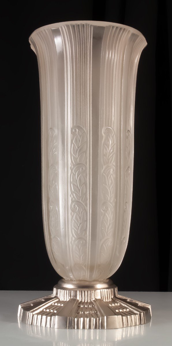 Hettier Et Vincent Art Deco Vase