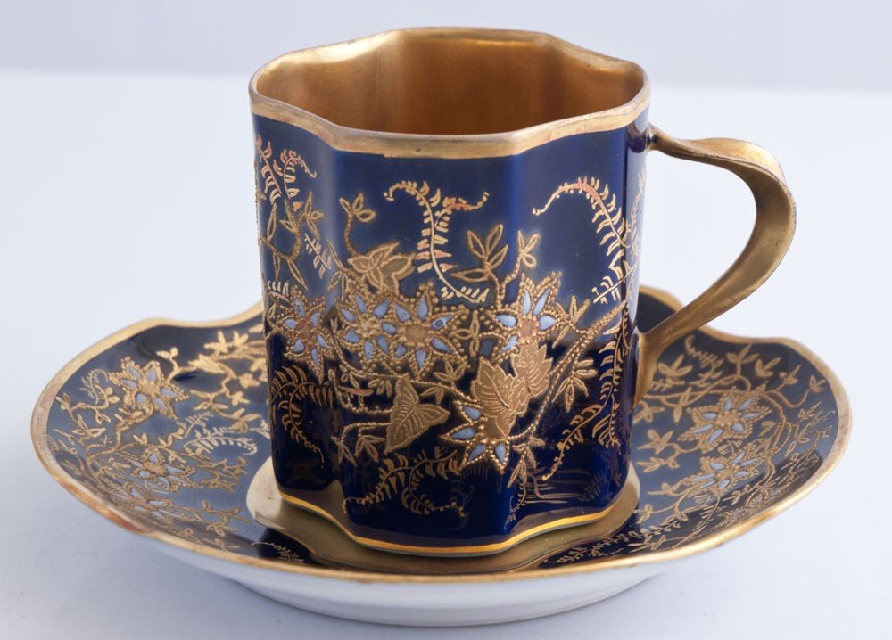 Tasse En Porcelaine De Limoges 