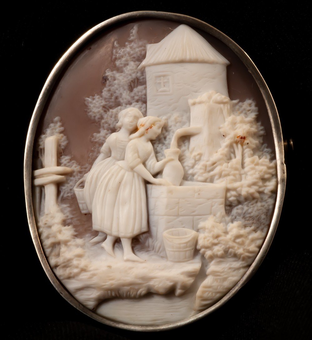 19th Century Cameo Brooch