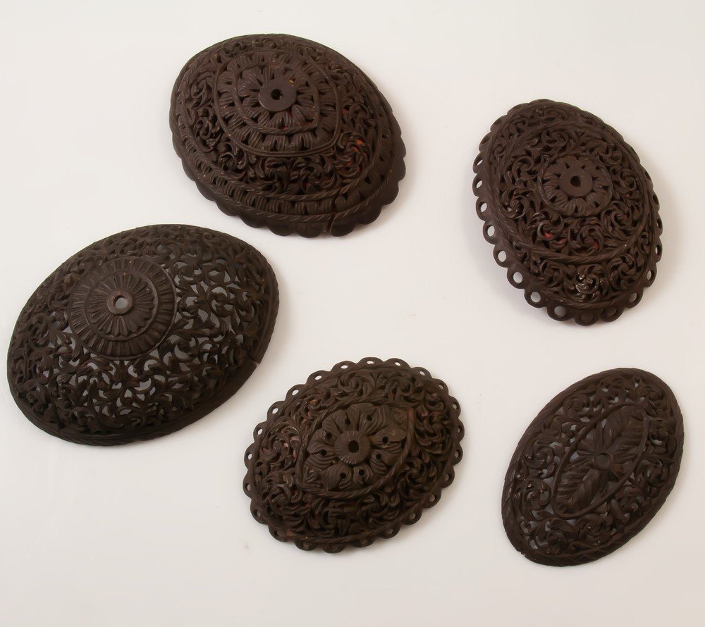 5 Asian Carved Coconut / Corozo Halves-photo-3