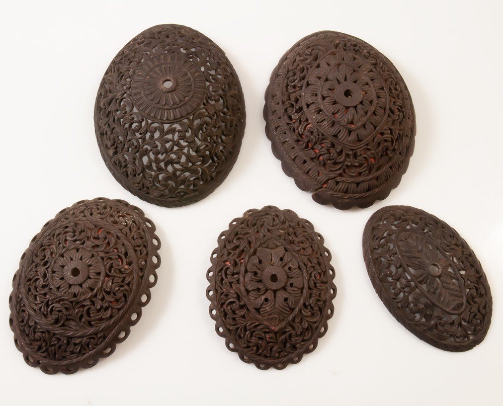 5 Asian Carved Coconut / Corozo Halves