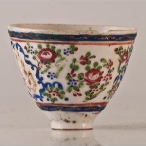 Gobelet Chinois porcelaine Compagnie Des Indes XVIIIème 