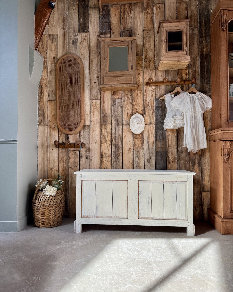 Antique Low Sideboard With White Patina-photo-1