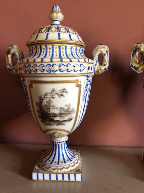 Paire De Vases Porcelaine Dans Le Goût De Sevres-photo-1