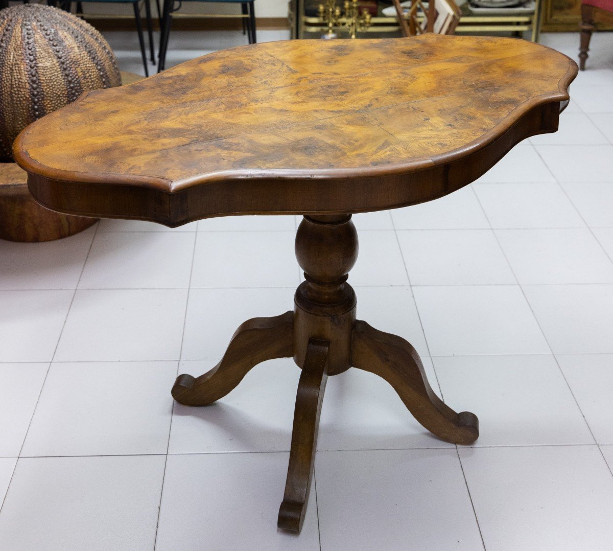 Oval Table In Walnut And Maple 