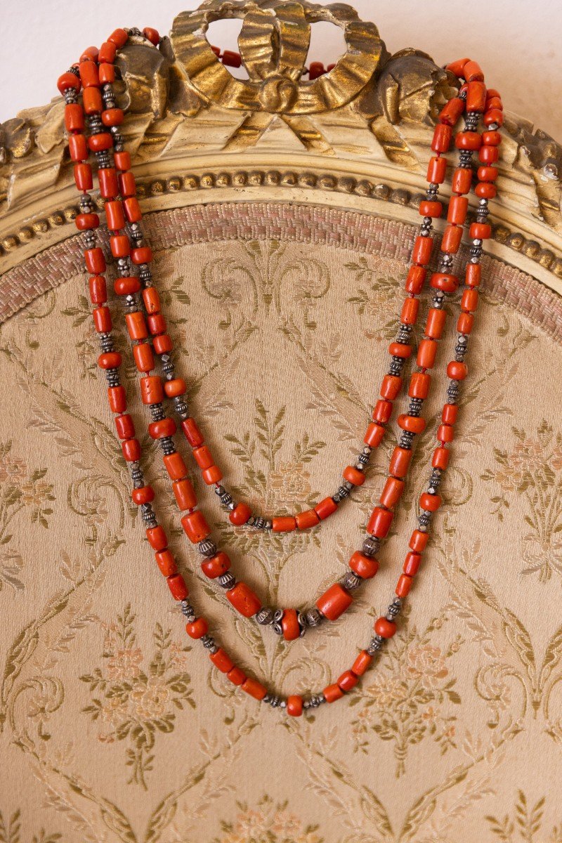 Coral And Silver Necklace -photo-2