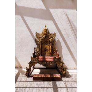 Burmese Throne In Antique Gold And Semiprecious Stones With Footboard