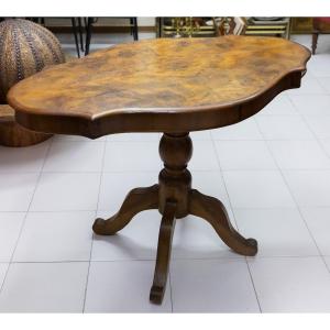 Oval Table In Walnut And Maple 