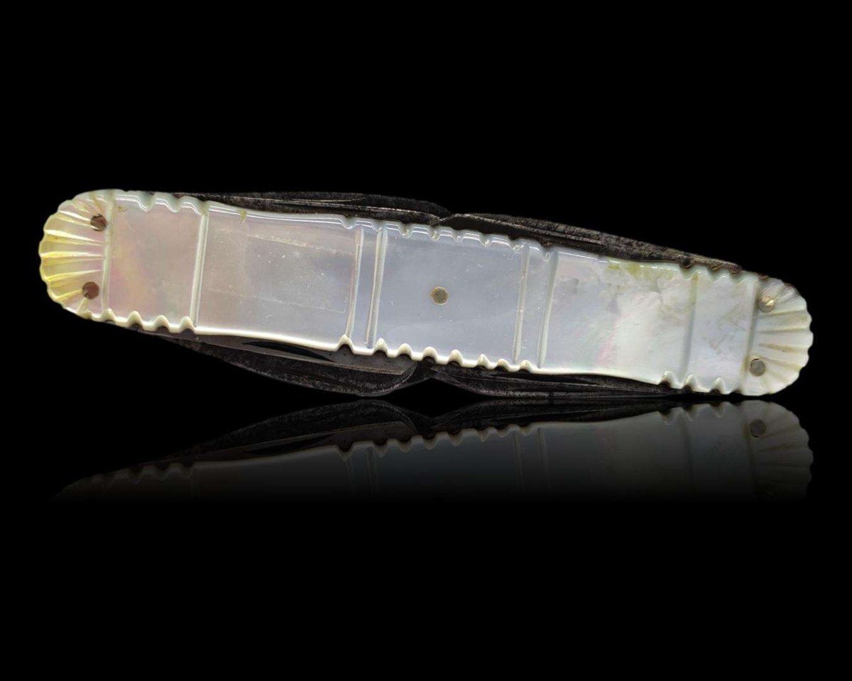 An Early English 19th Cent. 16 Blade Pearl Lobster Pattern Multiblade Knife.-photo-4