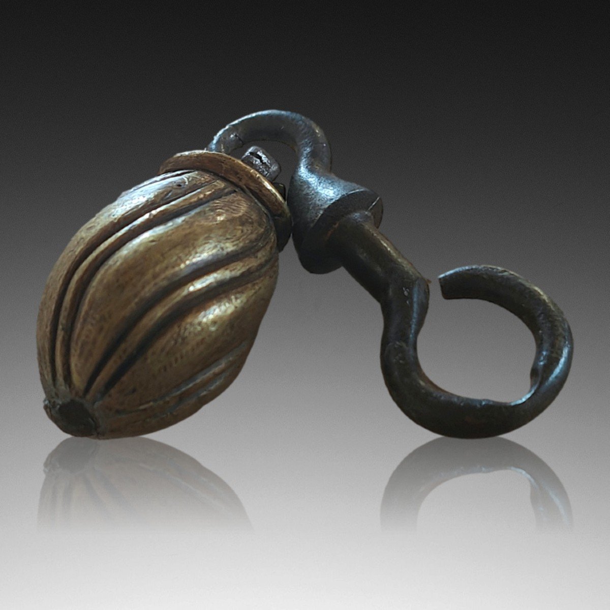 Antique Infantryman's Sword Pommel (italy, 17th Cent) As A Hanging Weight For Steelyards-photo-2