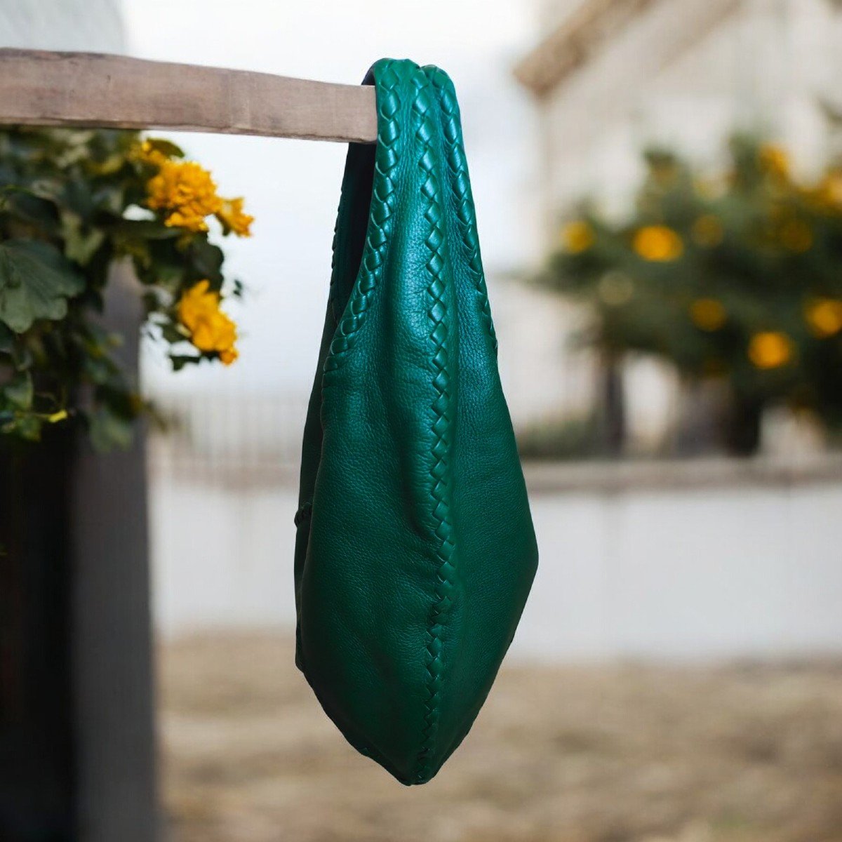 Bottega Veneta Sac à épaule Vintage "cervo Hobo" En Cuir De Cerf Vert Avec Bord Tissé-photo-4