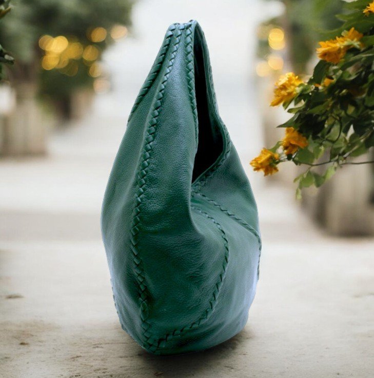 Bottega Veneta Sac à épaule Vintage "cervo Hobo" En Cuir De Cerf Vert Avec Bord Tissé