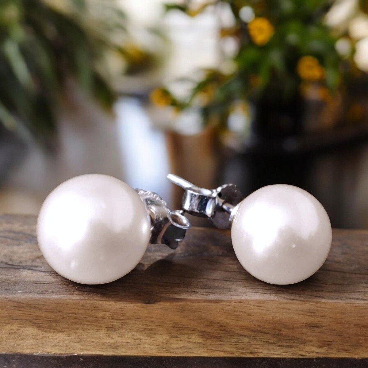 750 White Gold Earrings And Australian Pearls 8 Mm