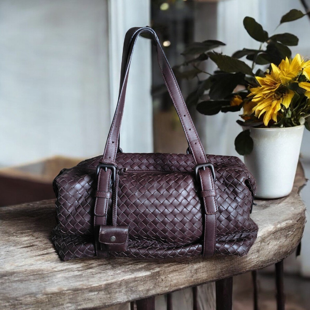 Sac à Main En Cuir Bottega Veneta "montaigne" Marron Tressage Classique