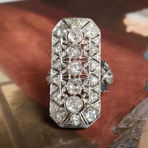 Superbe Bague Art Déco En Platine Et Diamant 4,45 Carats. C1920