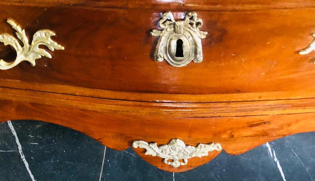 Commode Louis XV  Galbée D’époque En Noyer Massif -photo-2