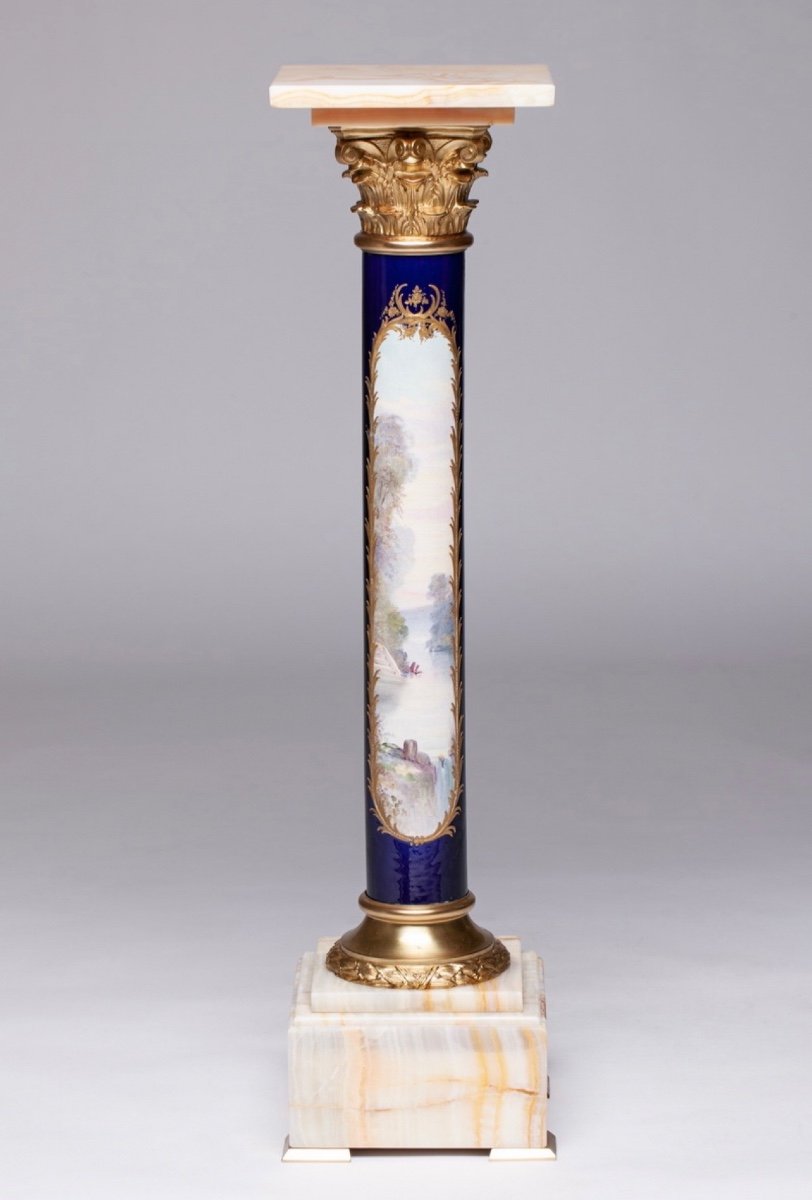 Guéridon PORCELAINE DE SEVRES BLEU COBALT MONTE ORMOLU ET ONYX Signé MAXANT 19ème Siècle-photo-2