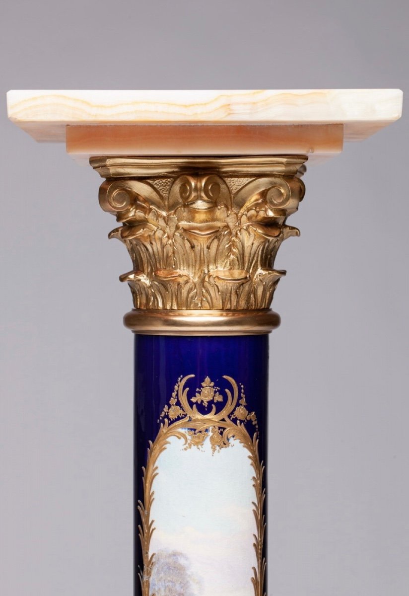 Guéridon PORCELAINE DE SEVRES BLEU COBALT MONTE ORMOLU ET ONYX Signé MAXANT 19ème Siècle-photo-4