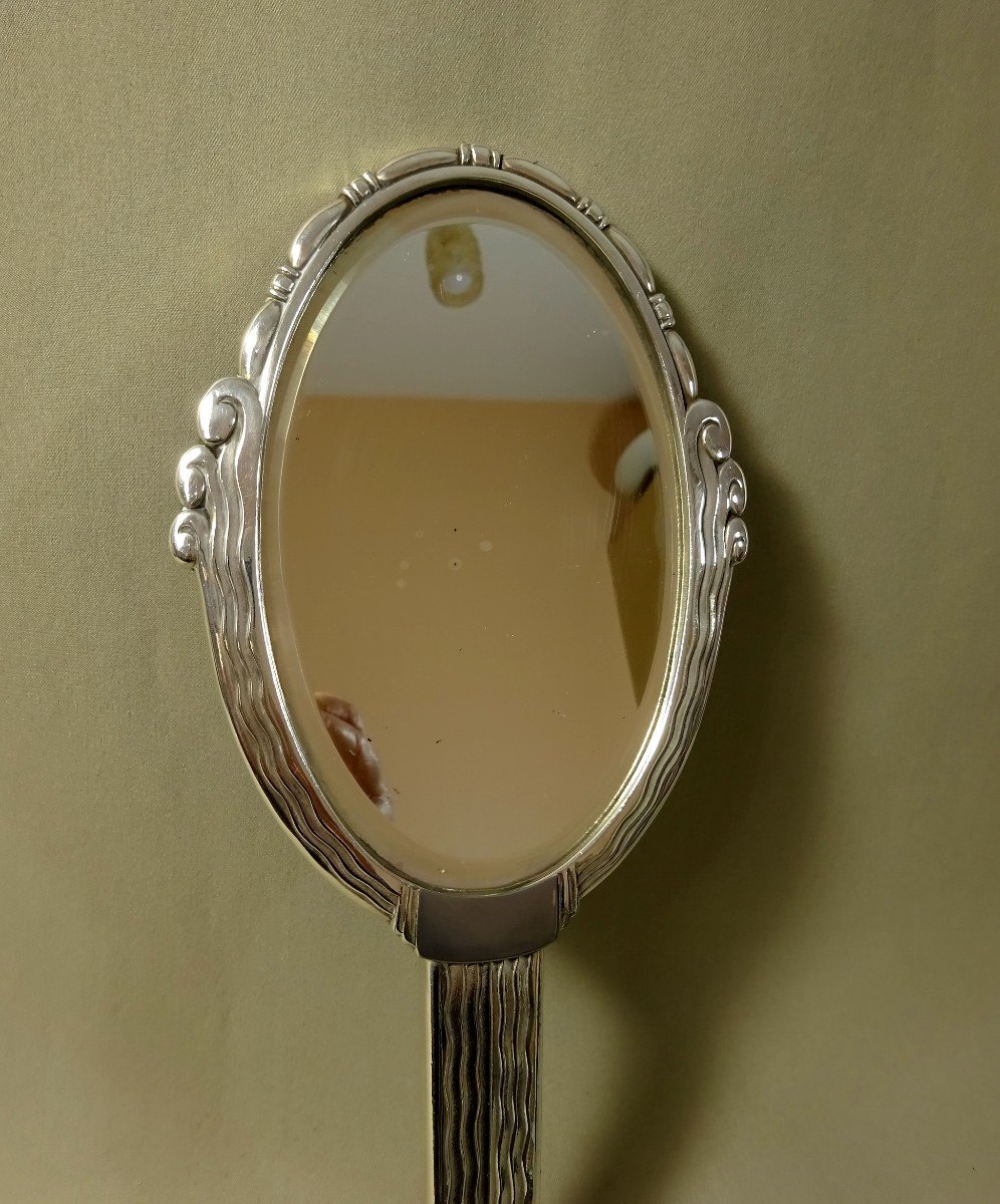 Beau Modèle Singulier De Miroir Face à Main D'Epoque Art Déco, Vers 1925-30, En Métal Argenté-photo-2