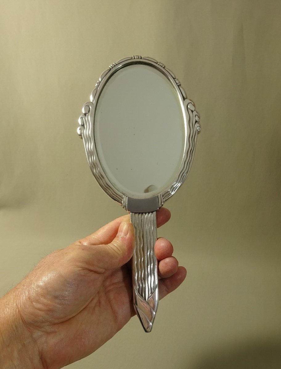 Beau Modèle Singulier De Miroir Face à Main D'Epoque Art Déco, Vers 1925-30, En Métal Argenté-photo-1