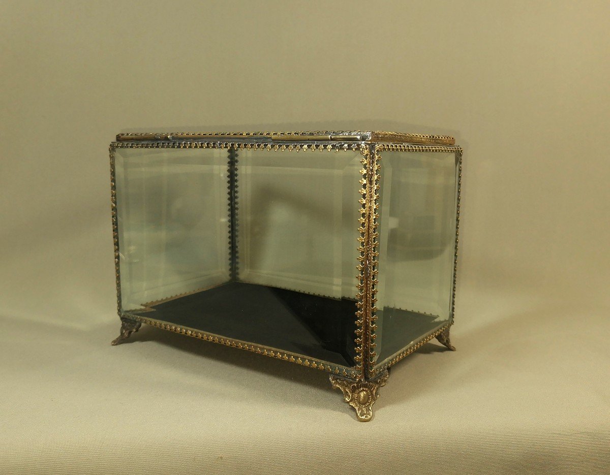 Large Old Box From The 19th Century In Cut Glass And Ornate & Gilded Brass