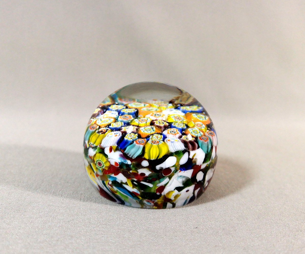 Murano Italy, Old Sulphide Or Glass Paperweight With Millefiori Decor-photo-4