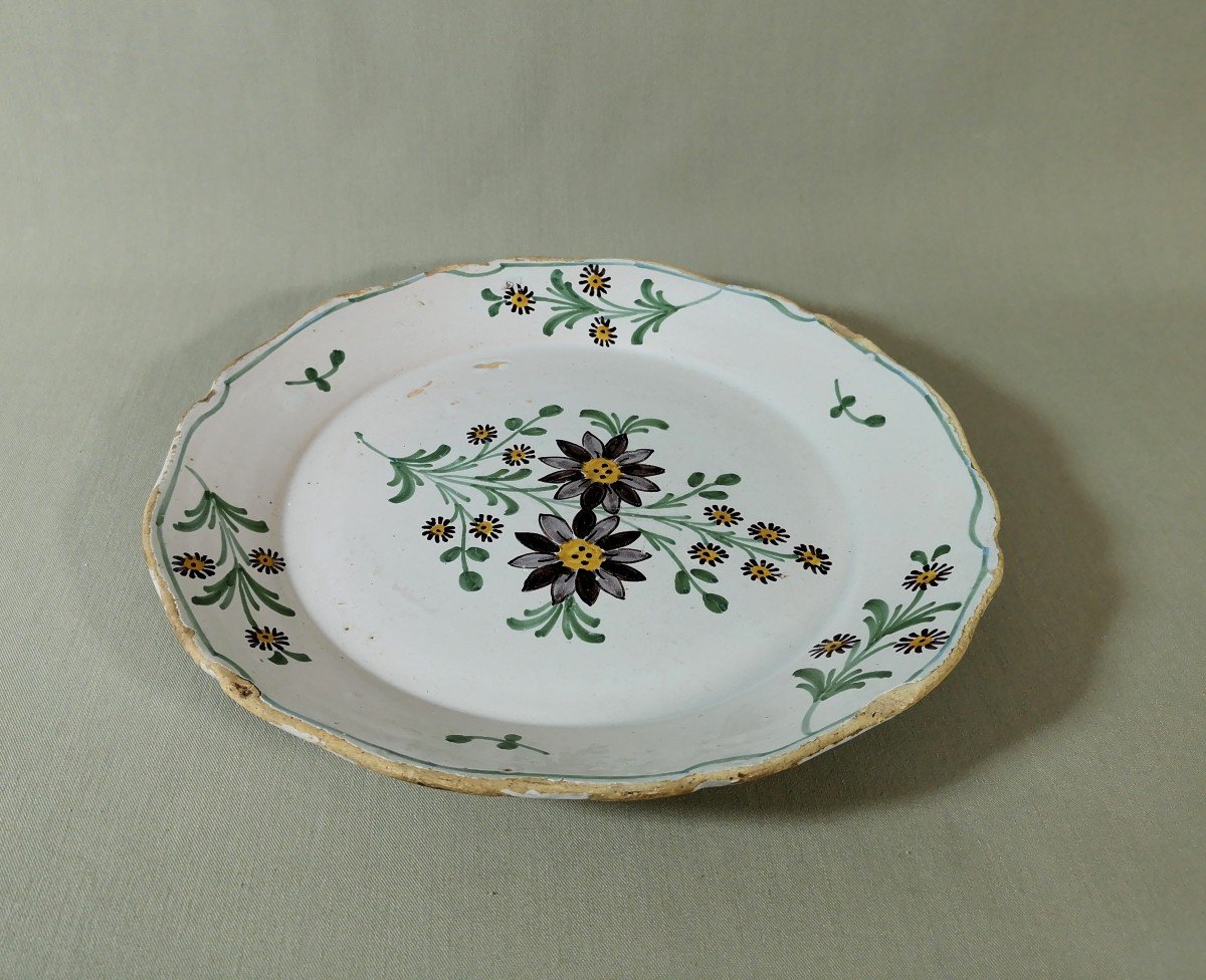 Manufacture De La Rochelle, 18th Century Plate Decorated With Throws Of Flowers And Twigs-photo-4