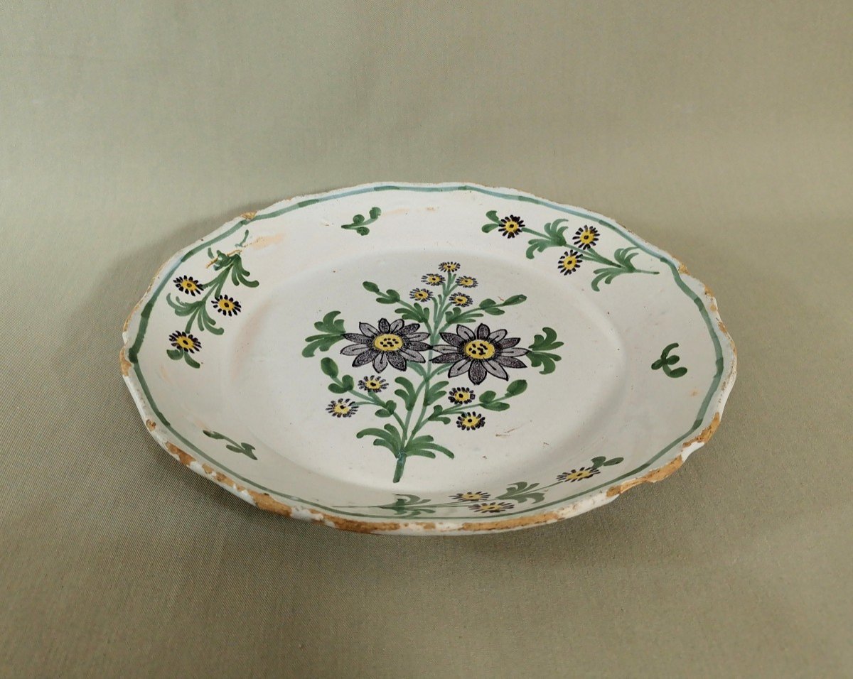 Manufacture De La Rochelle, 18th Century Plate Decorated With Throws Of Flowers And Twigs-photo-3