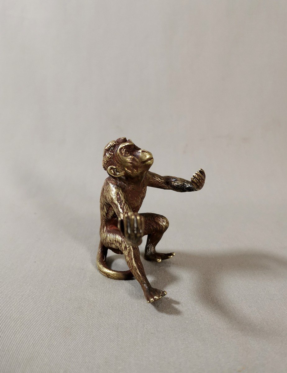 Old 19th Century Vienna Bronze Figuring A Monkey, Marked And Numbered -photo-2