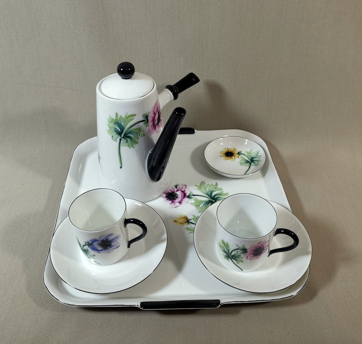 Service T&ecirc;te &agrave; T&ecirc;te &agrave; Caf&eacute; ou Chocolat Ancien, Porcelaine de Limoges, D&eacute;cor Peint  de Fleurs-photo-2