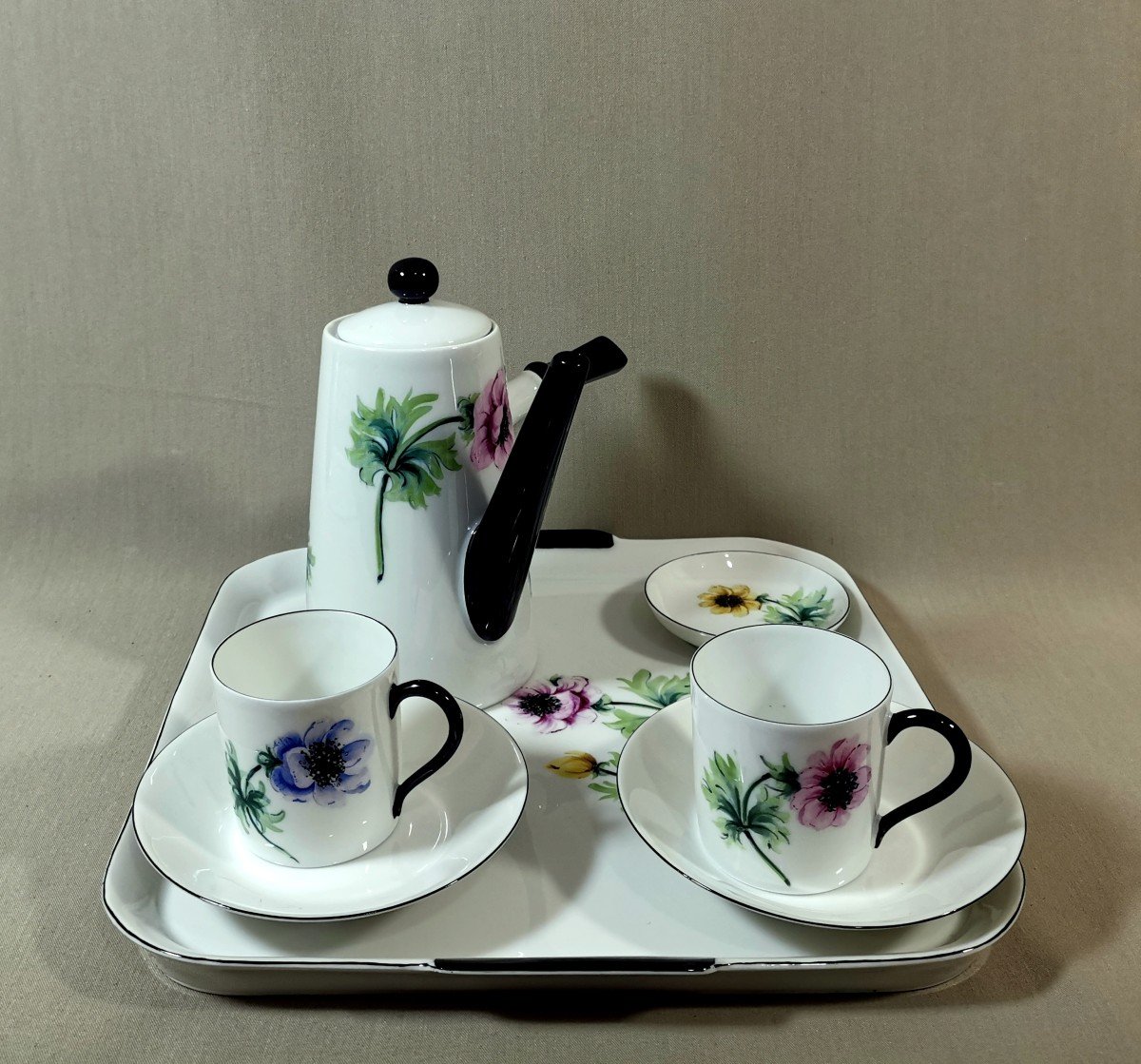 Service T&ecirc;te &agrave; T&ecirc;te &agrave; Caf&eacute; ou Chocolat Ancien, Porcelaine de Limoges, D&eacute;cor Peint  de Fleurs-photo-1